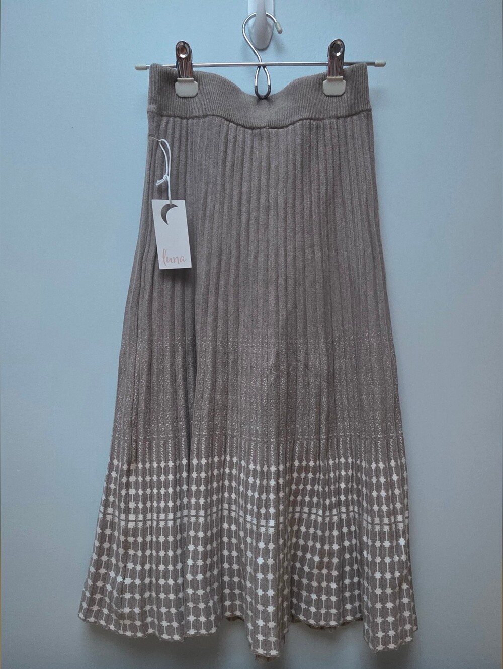 LUNA | Dark Beige & White Long Sweater Weight Skirt, Sz. S